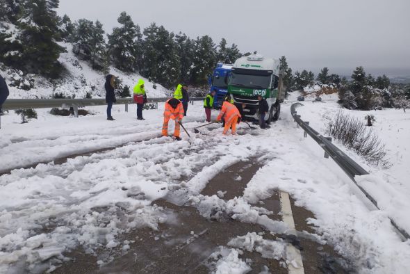 El temporal dificulta el tráfico en varios puntos de la provincia de Teruel