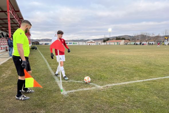 Oberé retiene las opciones de la permanencia calamochina en Tercera (1-1)