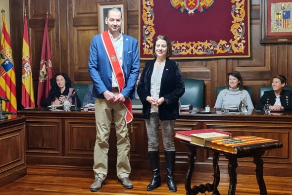 Alfonso Palmero toma posesión como concejal de Cs en Teruel sustituyendo a Carlos Aranda