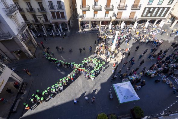 La AECC organiza varias mesas informativas en Teruel con motivo del Día Mundial contra el cáncer de colon