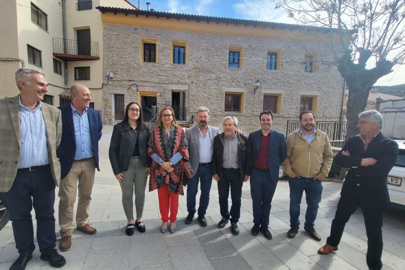 Mayte Pérez insta en el balneario de Segura de Baños a aprovechar los recursos endógenos de las zonas rurales