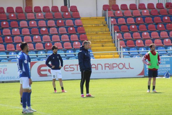 El CD Teruel prepara su primer ‘match ball’ con Emaná al margen
