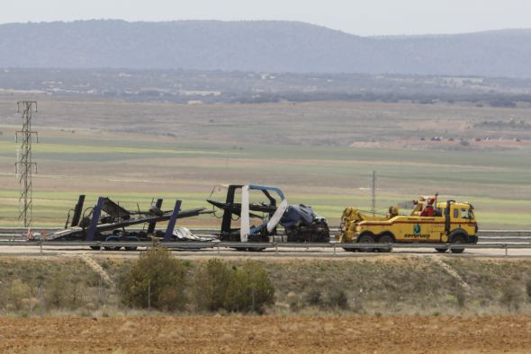 La autovía A-23 recupera la normalidad tras estar cortado un carril a la altura de Caudé por el accidente de dos camiones