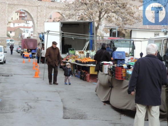 El Centro Comercial Abierto rechaza el traslado del mercadillo del viernes