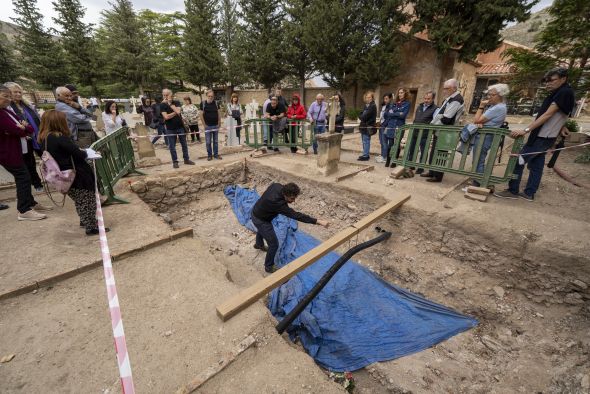El cementerio de Albarracín podría albergar más de siete fosas de fusilados durante la guerra civil
