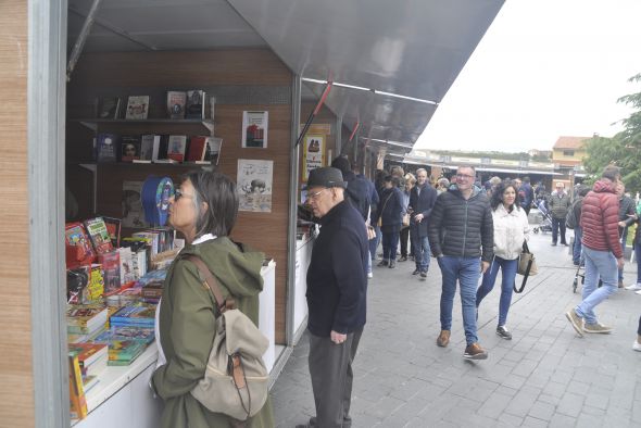 La Feria del Libro y el Cómic de Teruel reedita las cifras del pasado año, pese a la lluvia