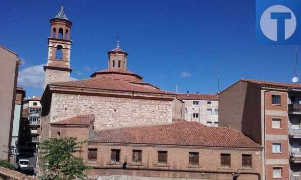 El Ayuntamiento de Teruel no derribará aún las antiguas escuelas de la iglesia de San Miguel