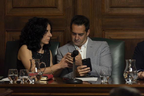 Nuria Tregón (Cs) cree que el actual concejal de Urbanismo de Teruel, Juan Carlos Cruzado (PP), no debería seguir en el Ayuntamiento