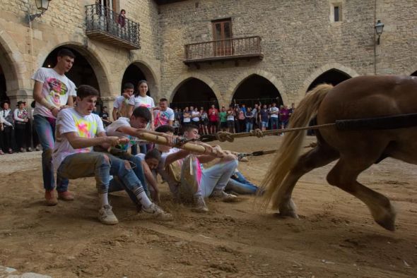 Los vecinos de Cantavieja se vuelcan en bloque para las celebraciones de San Lamberto