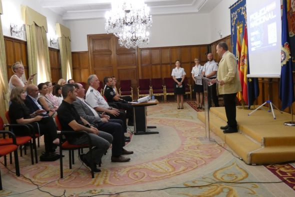 La Policía Nacional estará presente este verano en los principales puntos de interés turístico de Teruel