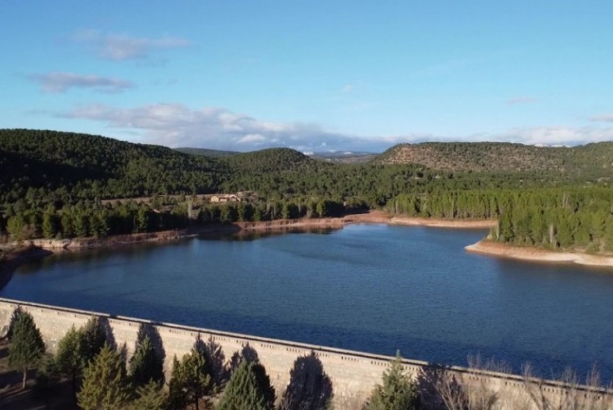 La Confederación Hidrográfica del Júcar iniciará la primera semana de agosto una obra de emergencia para reparar los diques de la presa de Valbona
