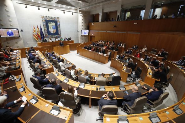 El PSOE lamenta que Azcón opte por liderar un gobierno revanchista, radical y reaccionario