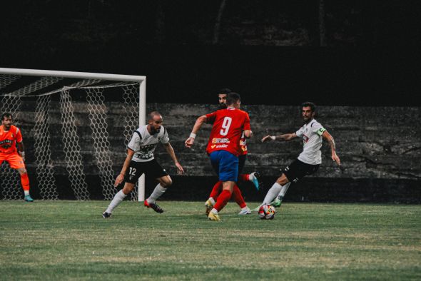 La tanda de penaltis deja al CD Teruel sin premio tras un buen arreón final y noventa minutos de igualdad total (0-0 (4-1))