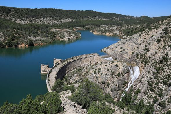 El Colegio de Ingenieros de España pide una intervención urgente en la presa de Escuriza de Oliete y otras 110 obras públicas del país
