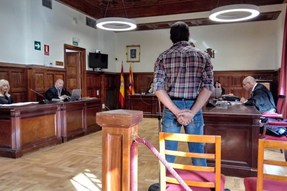 Las acusaciones solicitan entre 4 y 5 años de prisión por una agresión sexual en las fiestas de Albarracín de 2022