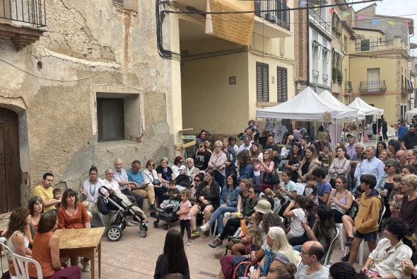 Medio centenar de mujeres artistas tomaron parte en el Festival MAR que visitó Alcampell