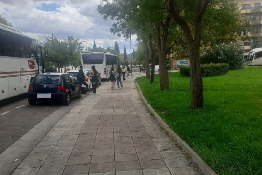 Un autobús escolar llevará a 28 alumnos de Alcañiz a Caspe desde este jueves tras las protestas