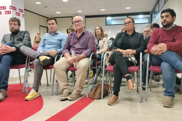 El PSOE local quiere ser la voz de los que “no se resignan” ante la falta de ambición del PP