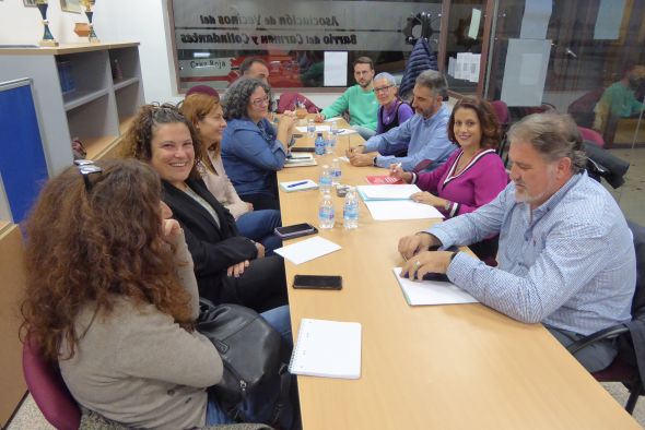 Vecinos y Ayuntamiento de Teruel acuerdan trabajar juntos para la rehabilitación de San Francisco