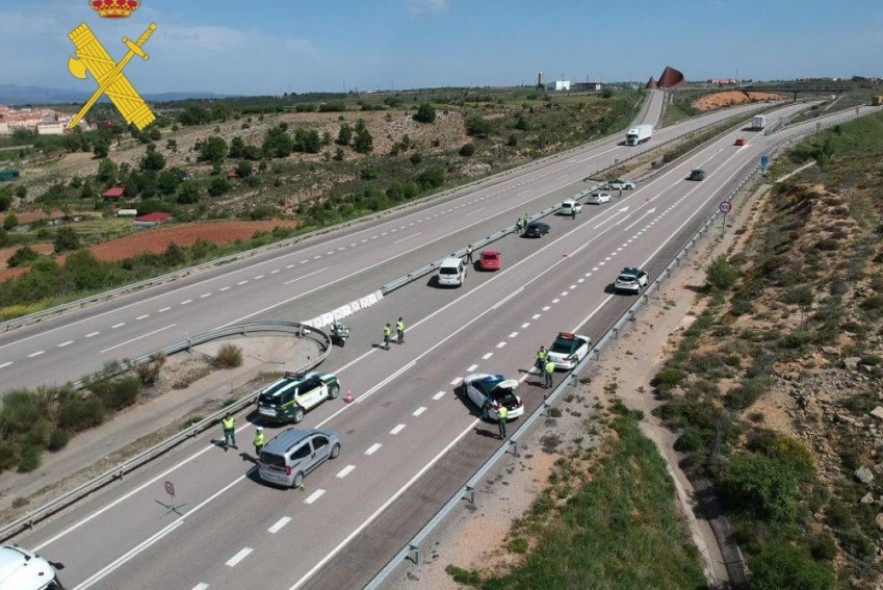 La Guardia Civil de Teruel formula 74 denuncias a conductores en un dispositivo de seguridad vial realizado en la autovía A-23 en La Puebla