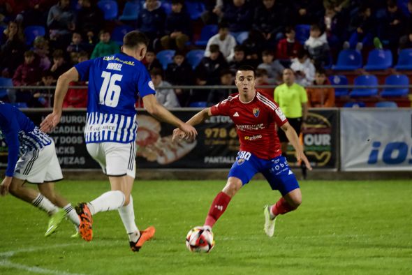 El CD Teruel cae a la última posición de la tabla tras perder en Pinilla frente a la Ponferradina