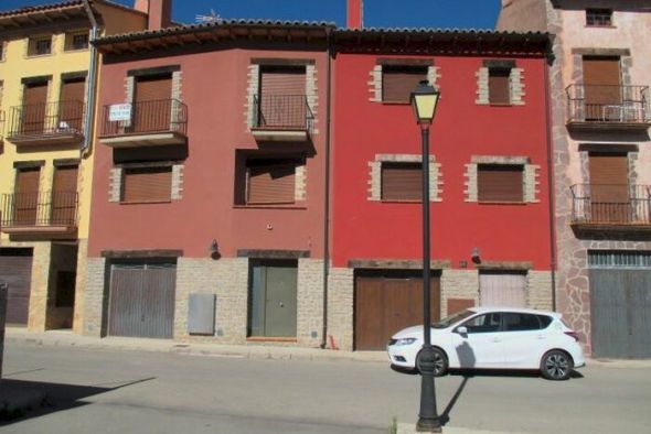 El primer censo de casas disponibles en la provincia de Teruel localiza un millar en pueblos de menos de 200 vecinos