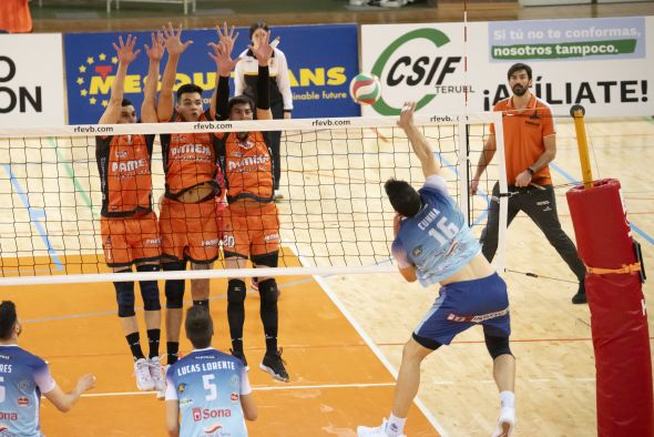 El Pamesa Teruel Voleibol  saca a relucir su mejor versión