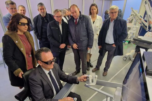 Los cirujanos del Hospital Obispo Polanco y el Colegio de Médicos demandan la cirugía robótica en Teruel