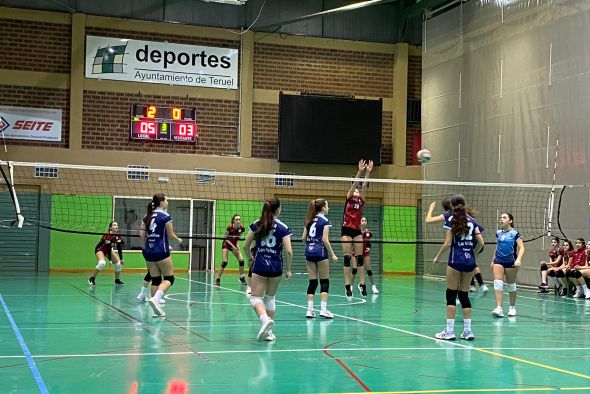 Las Viñas sigue arrasando en  la liga provincial femenina  de voleibol