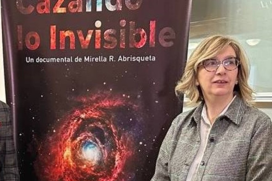 Mirella R. Abrisqueta, directora de 'Cazando lo invisible': “La ciencia, aunque la gente  a veces lo pueda dudar,  es algo muy espectacular”