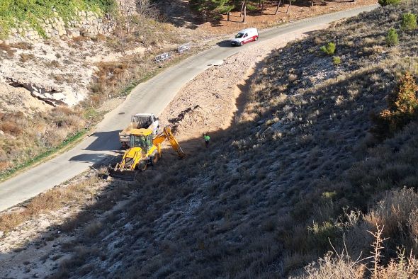 El Ayuntamiento de Teruel realiza obras de mantenimiento en la Cuesta de los Gitanos