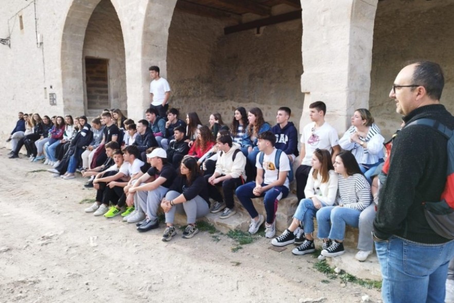 Los maestros del futuro aprenden de la escuela del pasado en La Cañada y Mosqueruela