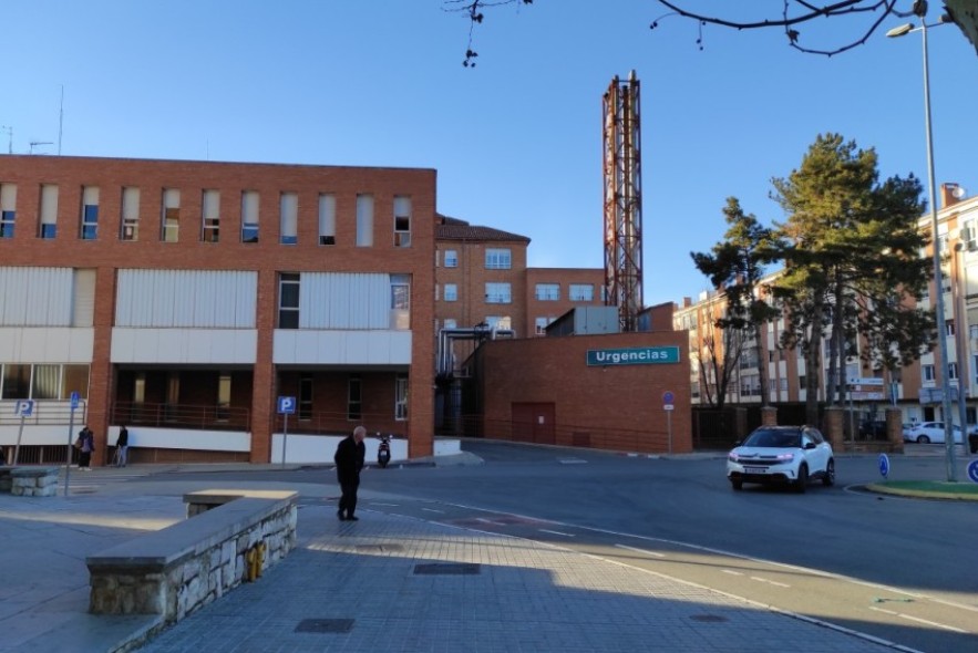 Medio millar de personas aguardan más de seis meses para operarse de cataratas en Alcañiz