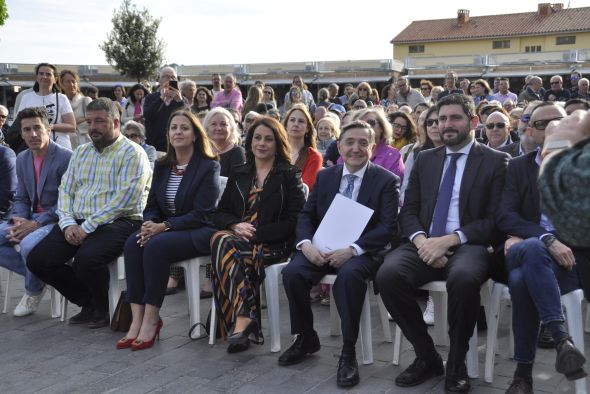 La Feria del Libro de Teruel abre sus puertas con medio centenar de autores y 25 expositores