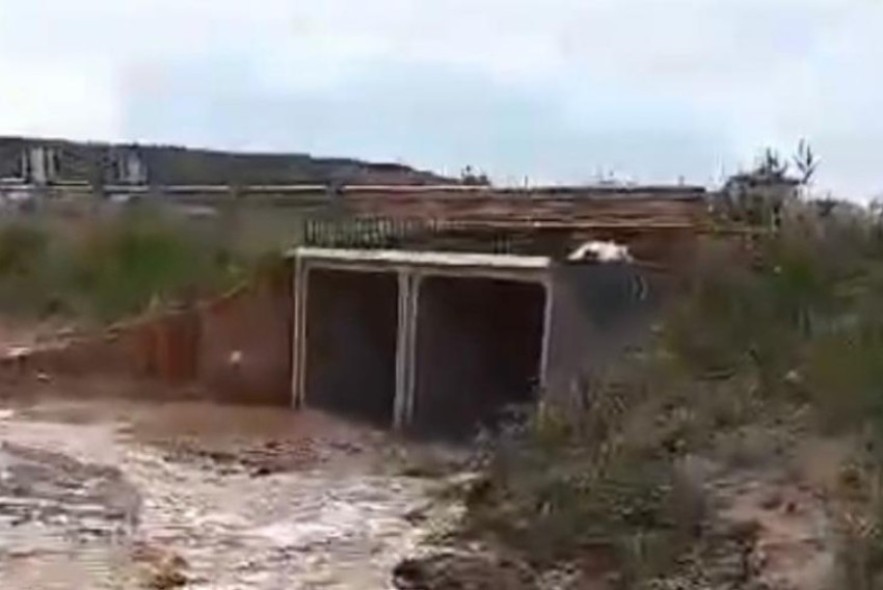 Cortes de tráfico en la TE-V-3005 entre Ráfales y la N-232 y en Híjar en la A-224 debidos a las fuertes tormentas de lluvia y granizo