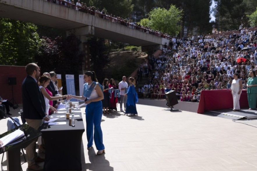 La Facultad de Ciencias Sociales y Humanas celebra el acto de graduación de los estudiantes que comenzaron en pandemia