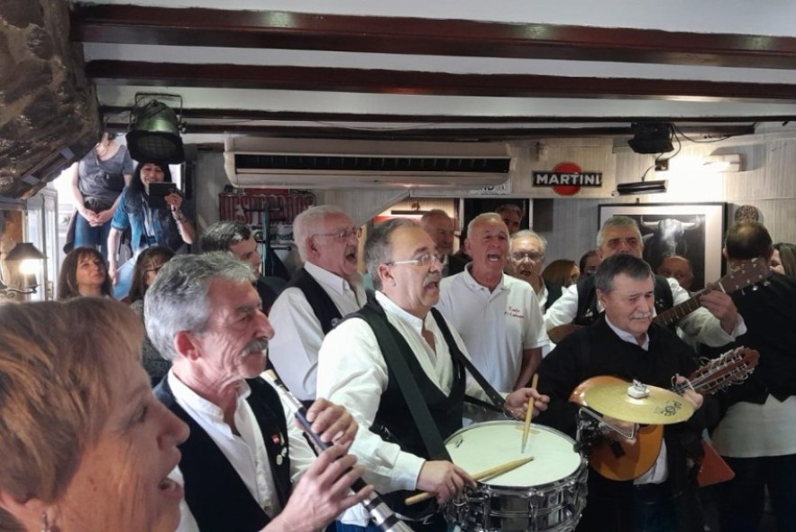 Medio centenar de músicos llenan los bares de Mora en el Encuentro de Bandas Sur de Teruel