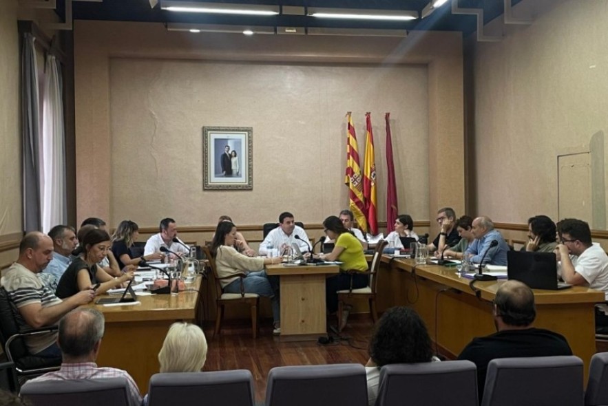 El pleno de Alcañiz autoriza un crédito de casi 3 millones para la piscina climatizada