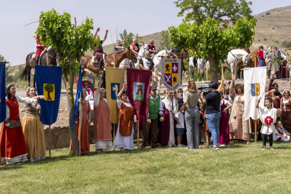 El Cid estrena campamento en El Poyo, donde es recibido por alrededor de 3.000 personas