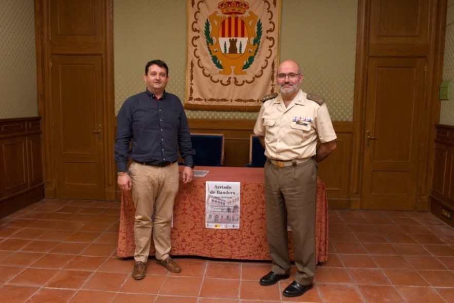 Alcañiz celebra diez años de la proclamación del rey Felipe VI con un Arriado de Bandera