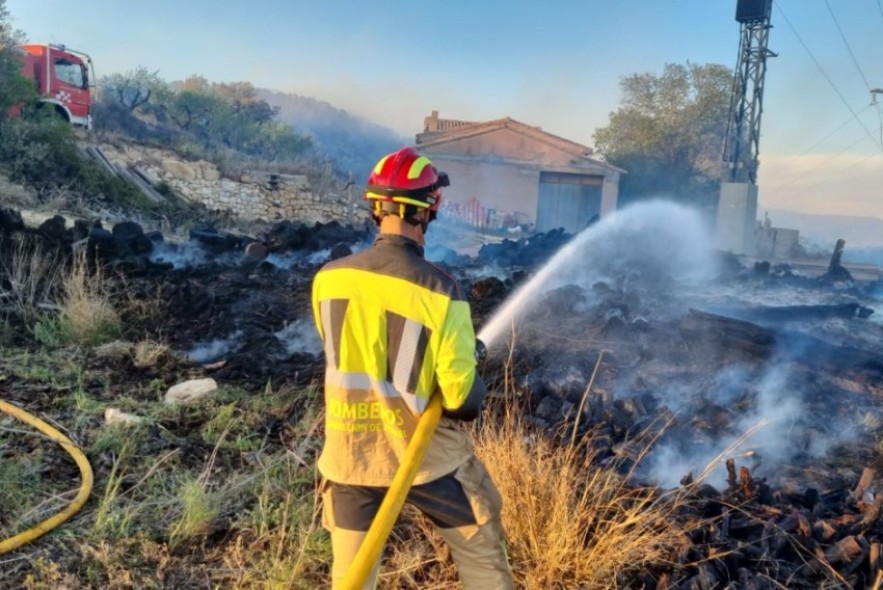 Los Bomberos de la DPT comparten recomendaciones para evitar incendios este verano