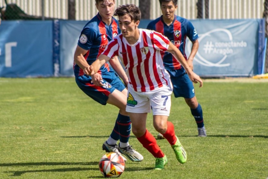 El defensor José Val pone su talento al servicio del Club Deportivo Teruel