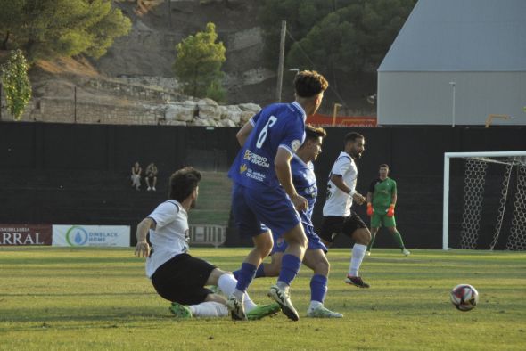 El Teruel mejora sus sensaciones en Tudela pero pierde el tercer amistoso