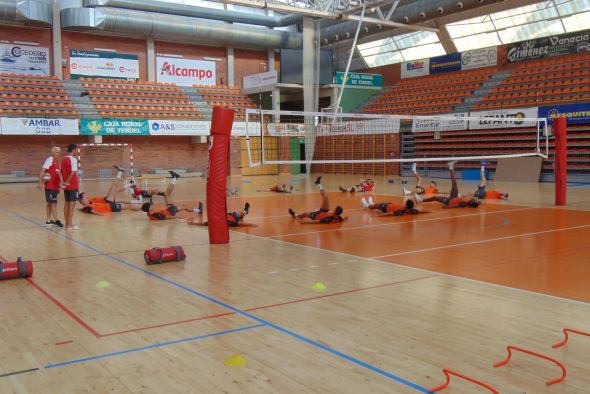 Doble sesión diaria y cuatro ausencias en la vuelta del Pamesa a los entrenamientos