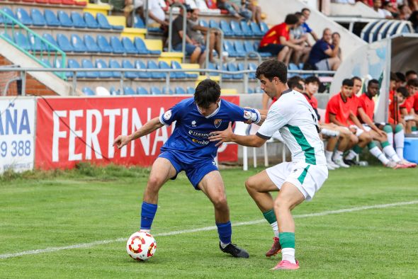 Primera victoria ante el Huesca B para acelerar los fichajes que le restan aún al Teruel