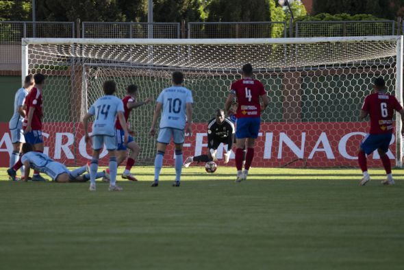 Taliby se entrena con el Teruel y ‘redebuta’ bajo palos en la derrota en Valencia