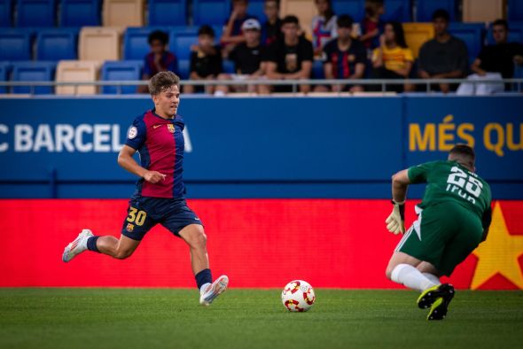 Juan Hernández debuta en partido oficial con el filial del Barcelona