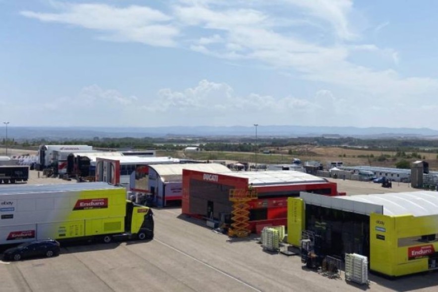 La caravana de MotoGP invade ya Motorland en el regreso del Mundial