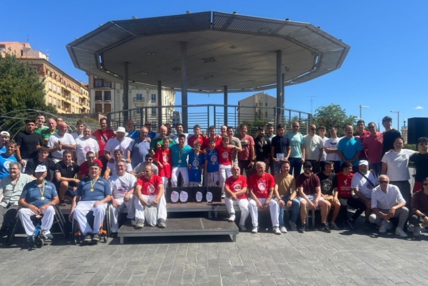 Comas y Yániz dan a Argentina el I Encuentro de Pelota de Teruel