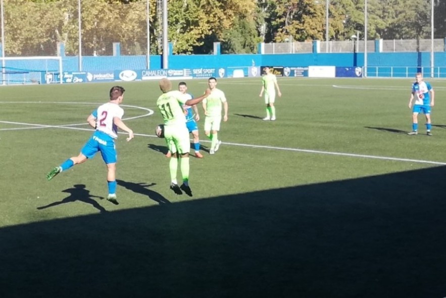 El Utrillas cosecha su primera derrota ante uno de los favoritos de la liga (2-1)